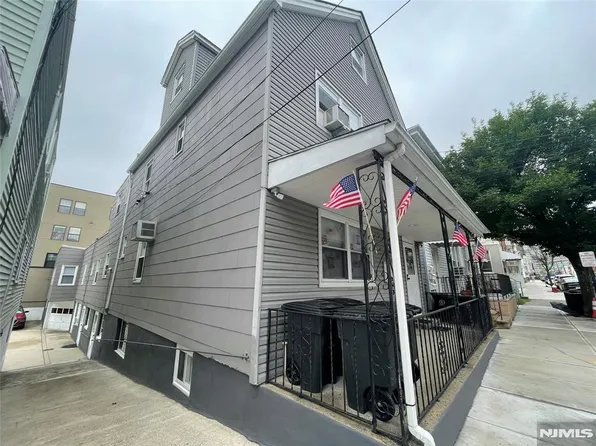 126 69th St, West New York, NJ 07093