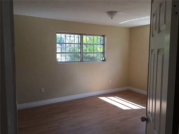 5th image of 2250 NW 196th Ter