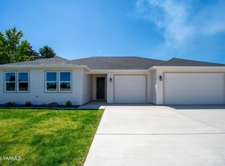 4604 Oak Ave, Yakima, WA 98903