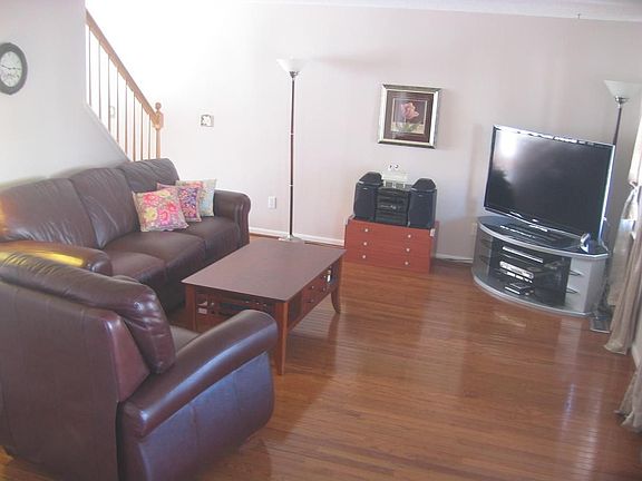Living Room - Gleaming Hardwood Floor