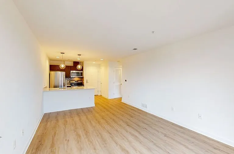 1115 H St NE #303 — Photo 23