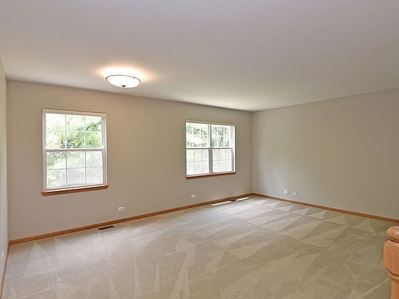 2nd image of 837 Cambridge Dr