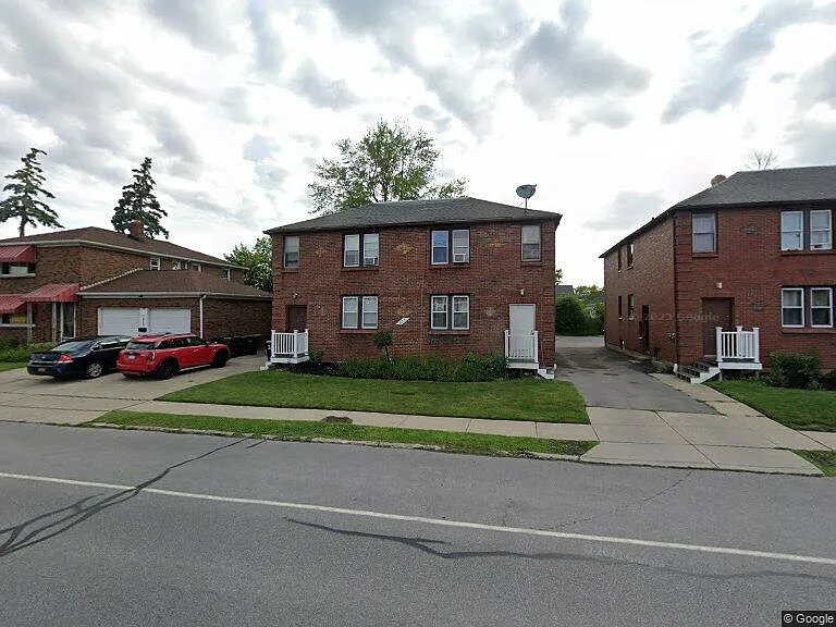 633 Englewood Ave #2 — Photo 3