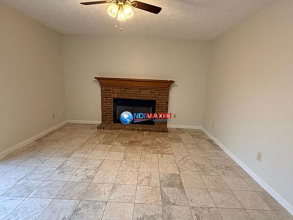 3rd image of 1076 Traymore Dr