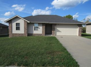 139 Hawthorn Ave, Rogersville, MO 65742