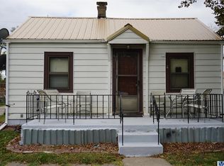 5326 N 8th St, Omaha, NE 68110