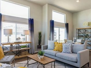 869 NE Traverse Dr, Waukee, IA 50263