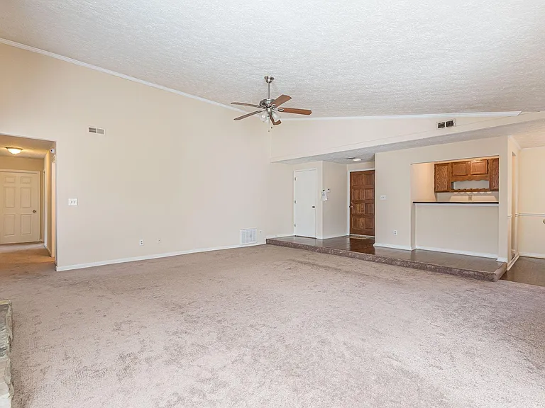 228 Avalon Way — Photo 4