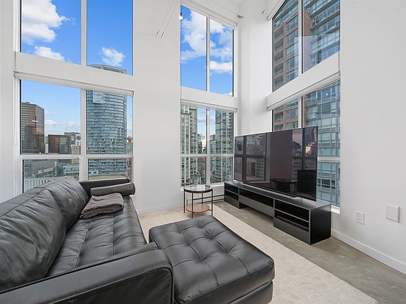 3rd image of 933 Seymour St #1012