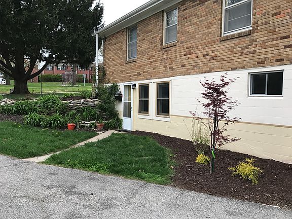 2nd image of 1923 1/2 S 38th St