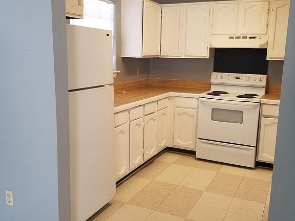 4th image of 101 Despain St