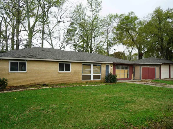 709 S Pleasant Ave, Gonzales, LA 70737