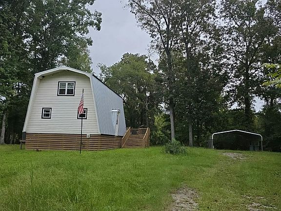2nd image of 872 Henderson Rd