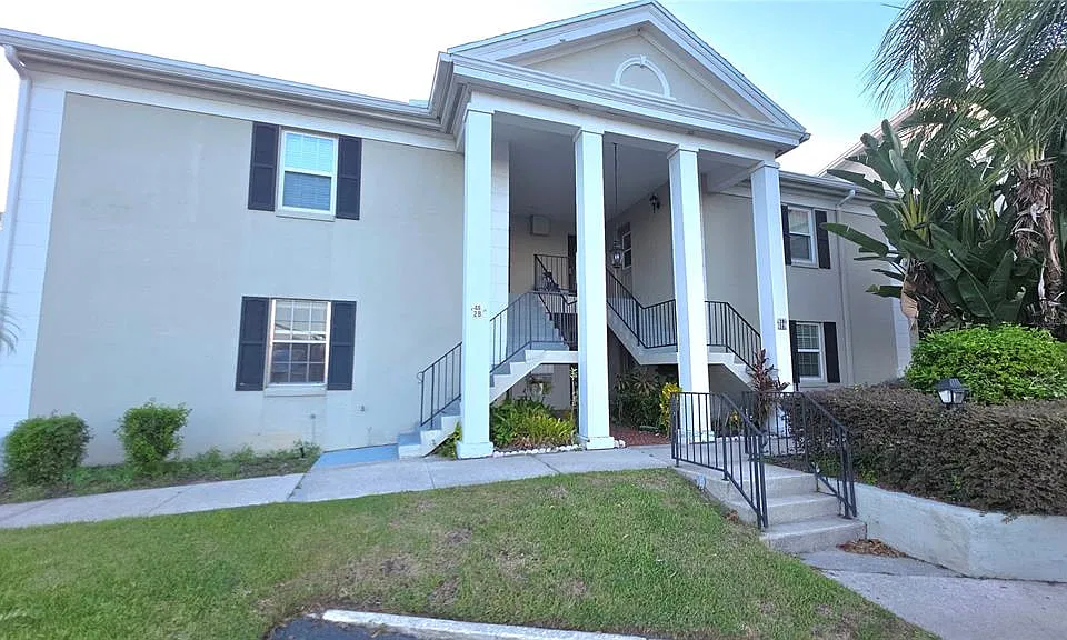 689 Lake Howard Dr NW #3B