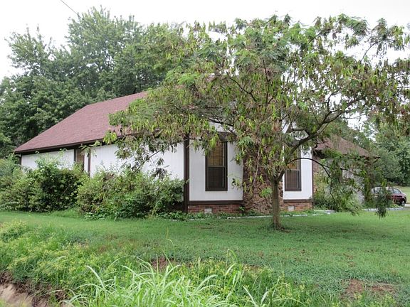 3rd image of 213 Cottondale Dr