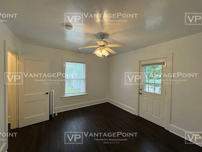 123 Oak St — Photo 10