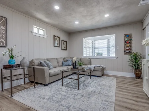 2084 County Road 4308, Greenville, TX 75401
