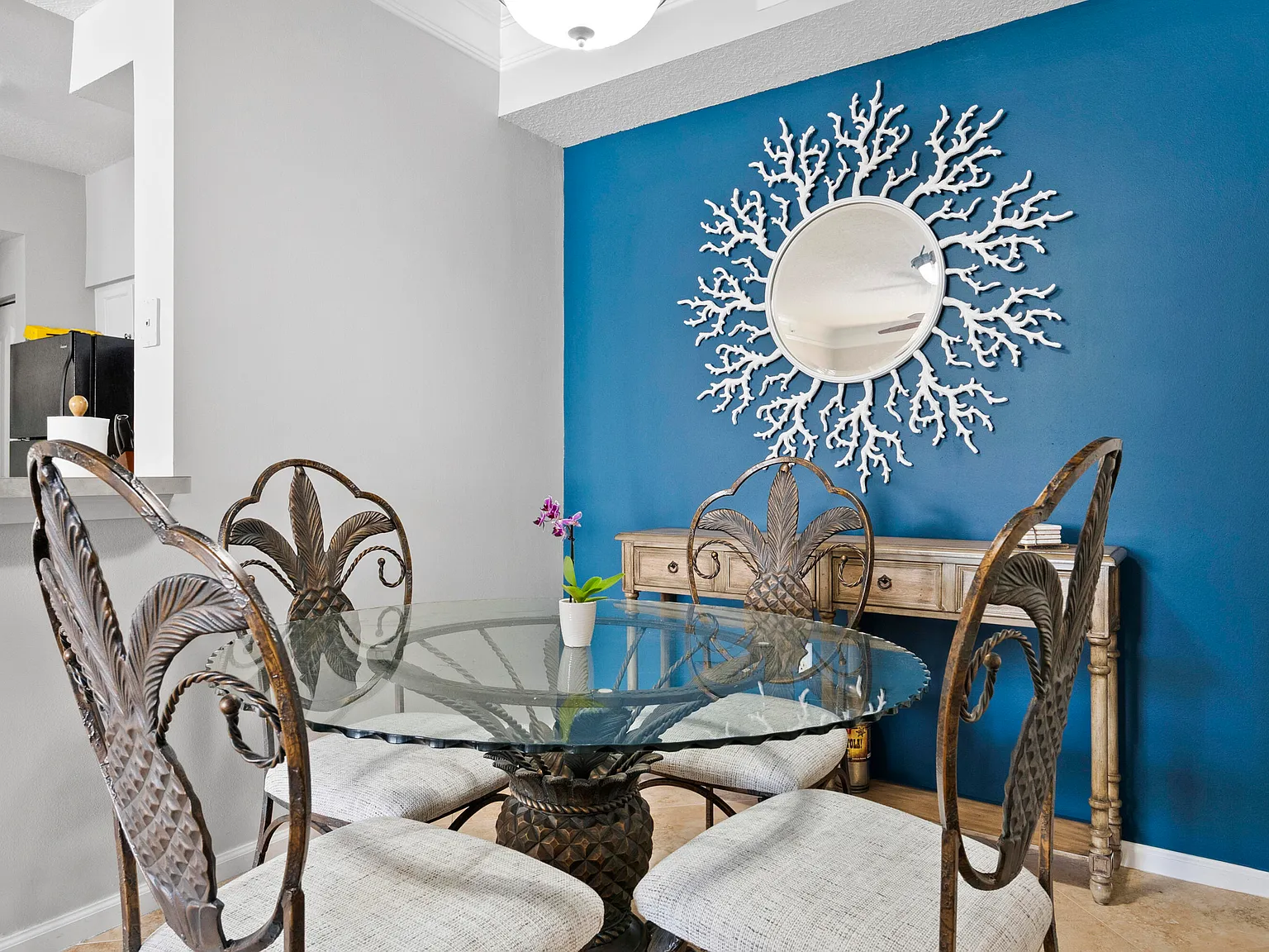 1 bed, 1.0 bath, 884 sqft, $2,200 — Photo 3