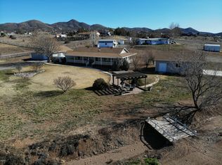 13825 E Henderson Rd, Dewey, AZ 86327