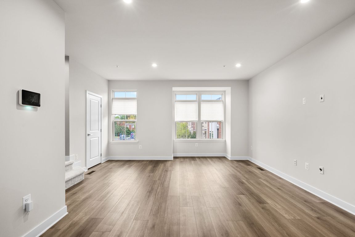 next background image