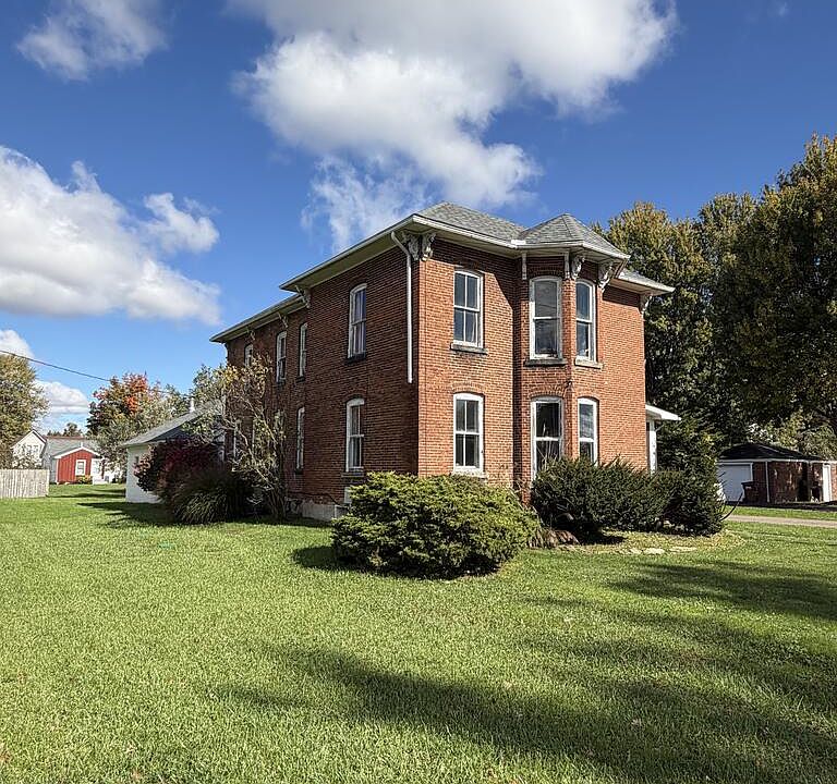 1st image of 2 Seminary St