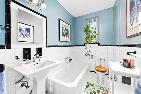 Sold by Keller Williams NYC | media 9