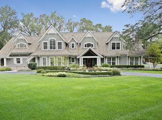 555 Dalewood Ln, Hinsdale, IL 60521