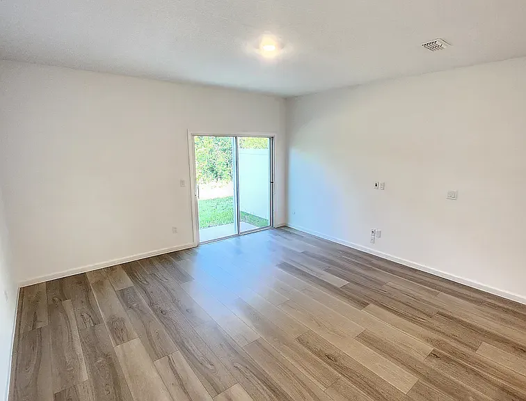 669 Holly Lakes Dr — Photo 4