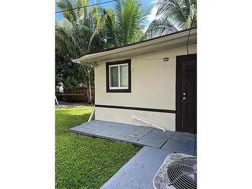 785 NW 96th St #2 Photo 1