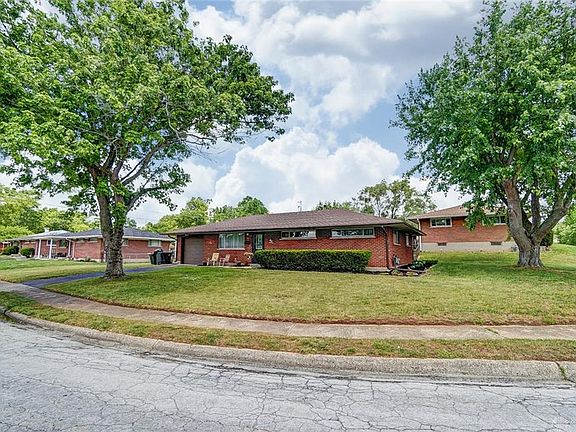 2nd image of 89 Pollyanna Ave