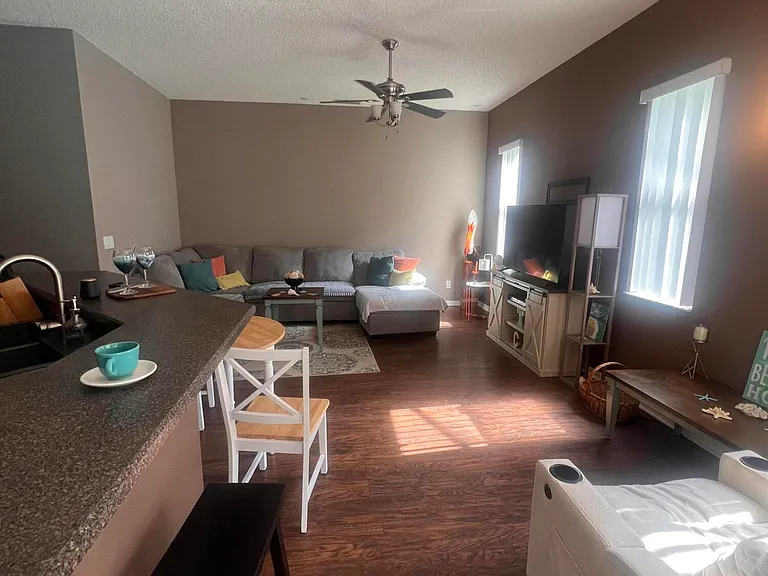 7368 Crepe Myrtle Ct — Photo 5