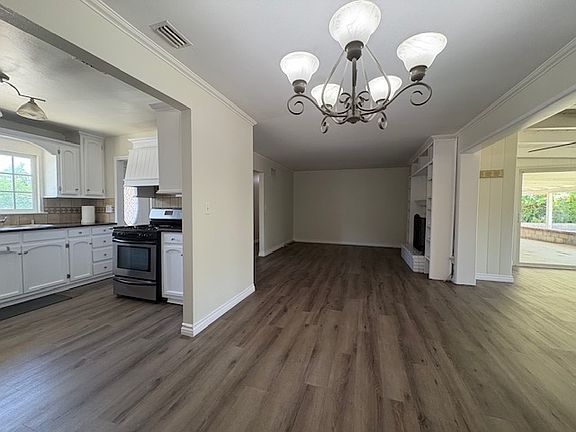 2nd image of 971 W Clifton Ave