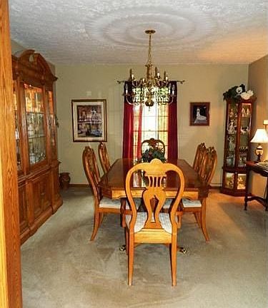 5th image of 185 Chadwick Dr