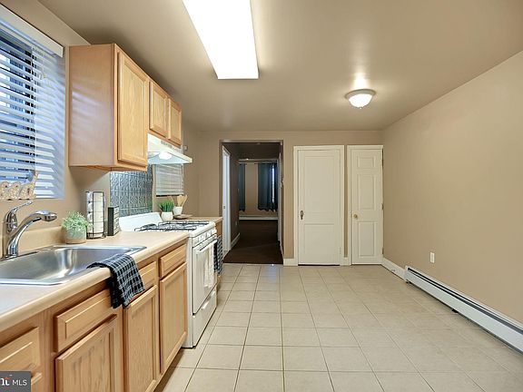 4th image of 1124 S 15th St