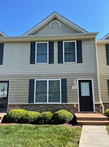 1st image of 162 Old Tavern Cir