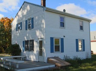 55 Lawn Ave, Rockland, ME 04841