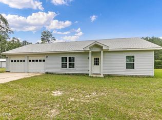 1653 Ledger Rd, Chipley, FL 32428