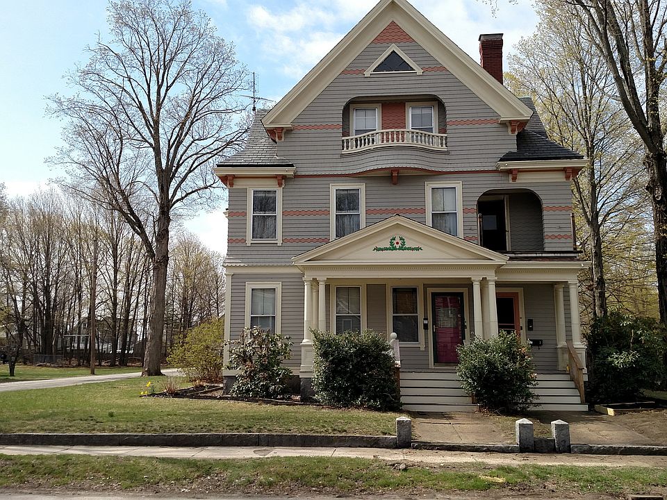 2nd image of 610 Royal St