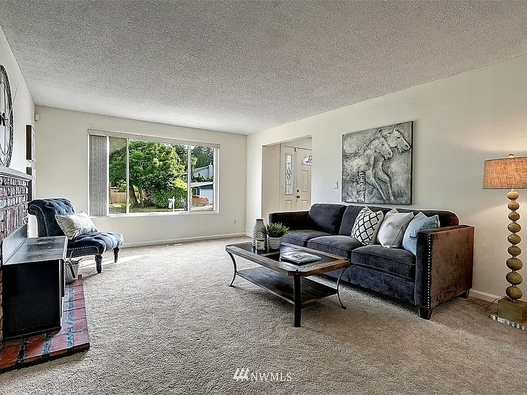 1606 Lake Youngs Way SE — Photo 6