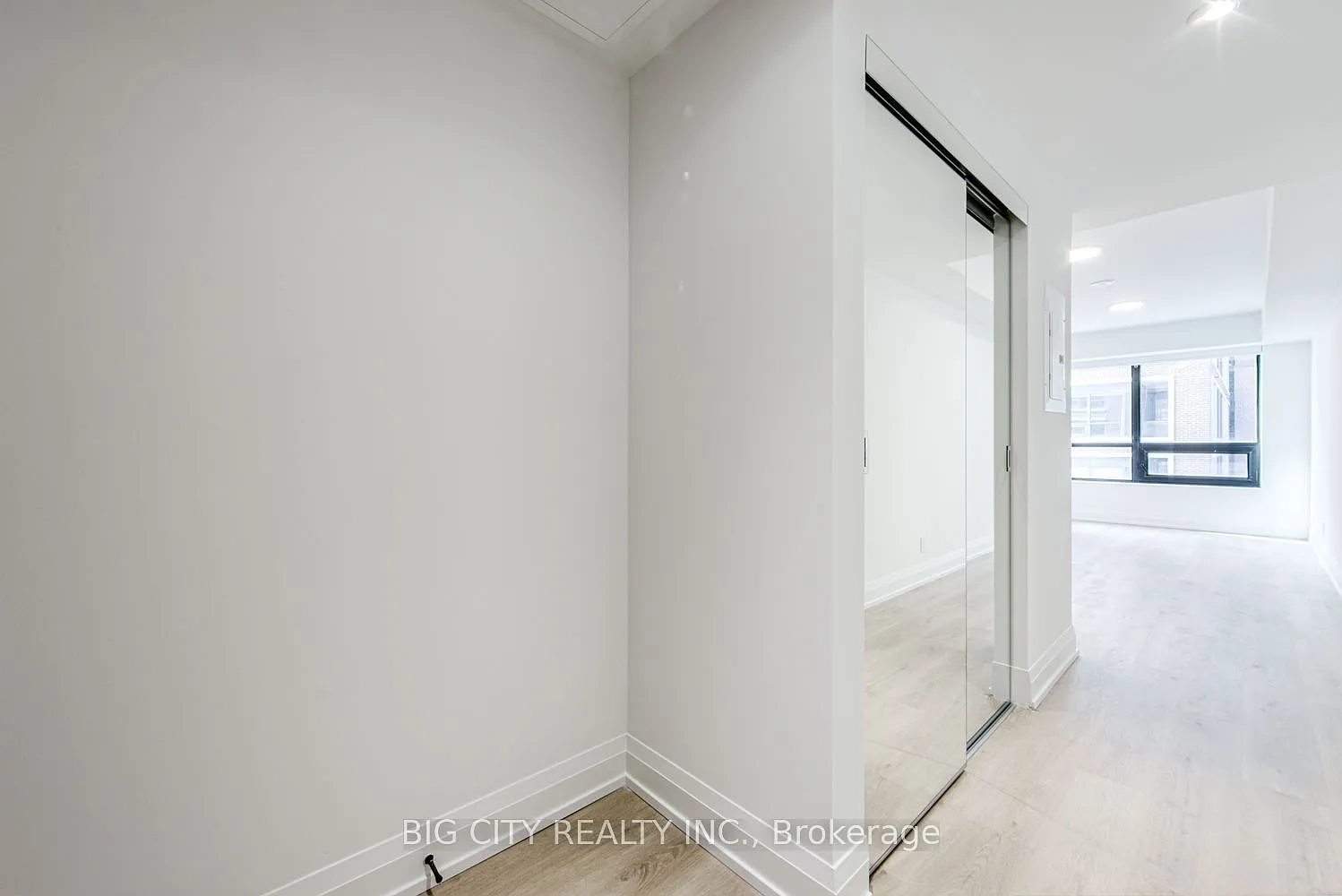 1 bed, $2,250 — Photo 2