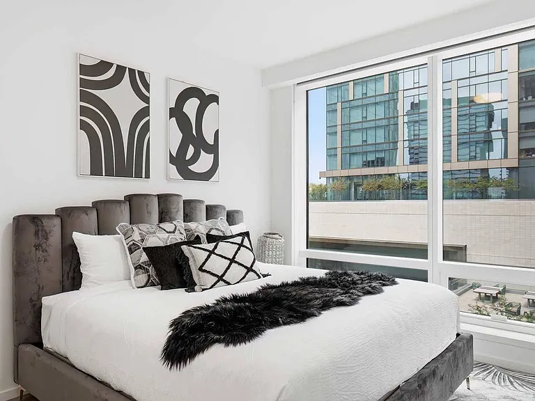877 Francisco St #728 — Photo 19