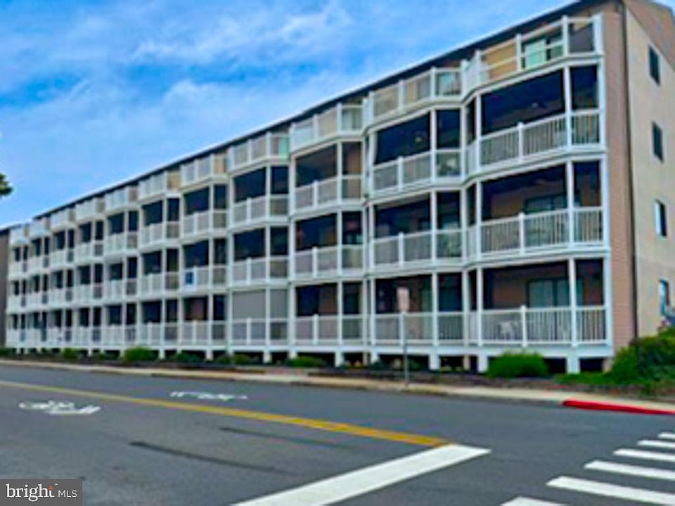 1st image of 12300 Jamaica Ave Unit 105