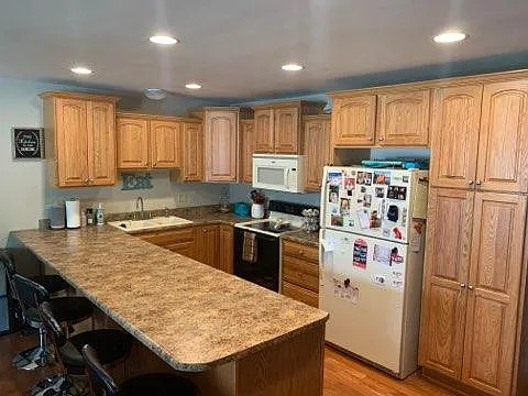 1801 S Hopewood Ln photo 1