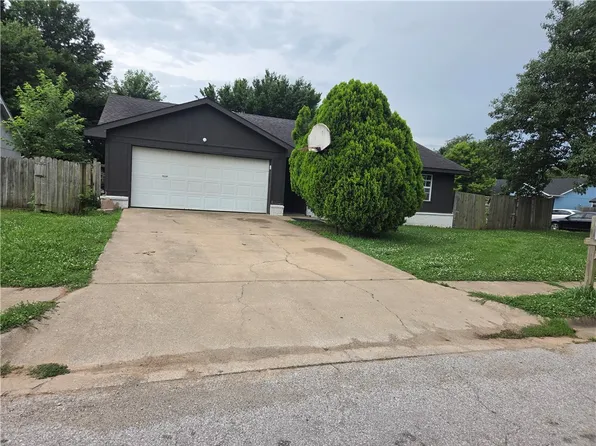702 E Mimosa Pl, Rogers, AR 72756