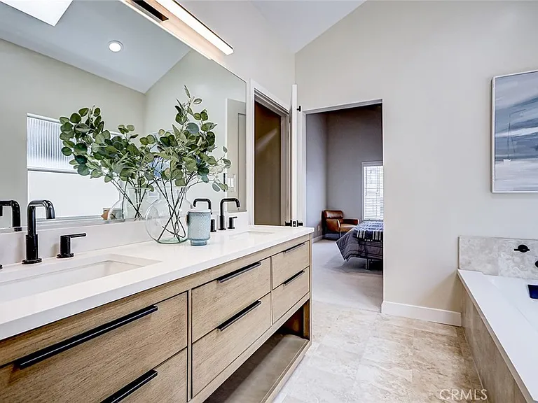 216 Monterey Blvd — Photo 23