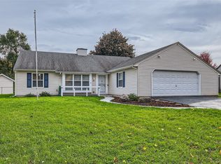 20 Sedgwick Rd, Oswego, IL 60543