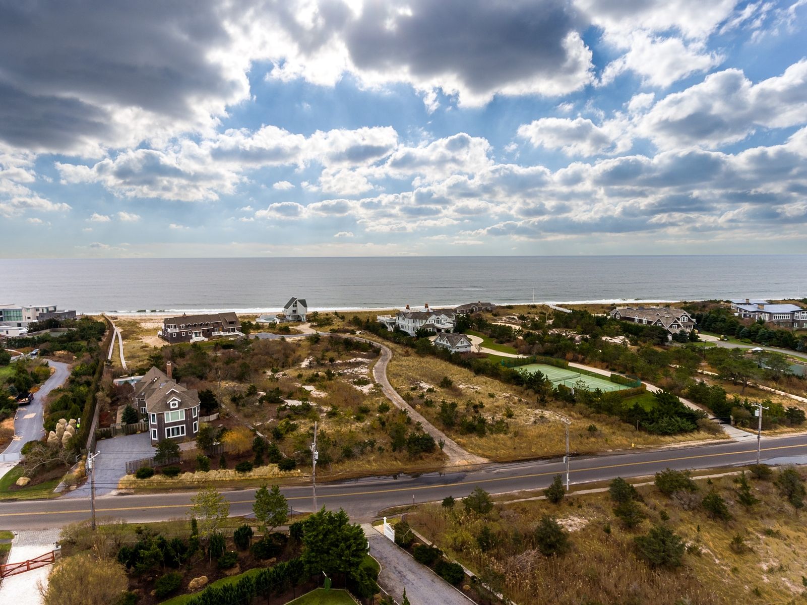 158 Dune Rd, Quogue, NY 11959 Out East