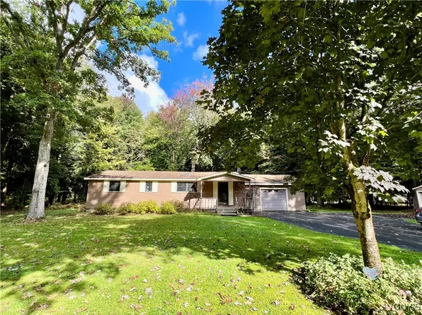 22 Knapp Rd, Constantia, NY 13044