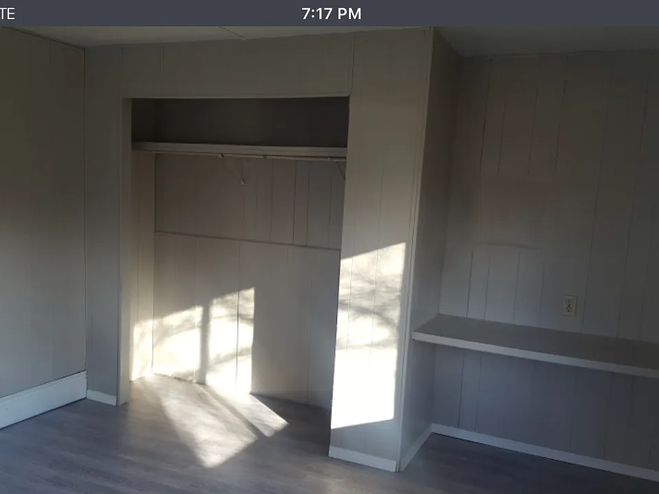 211 W Jacobs Dr