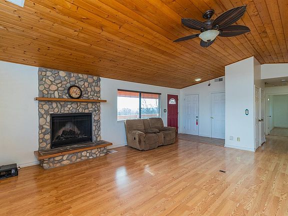 4th image of 30371 Corral Dr